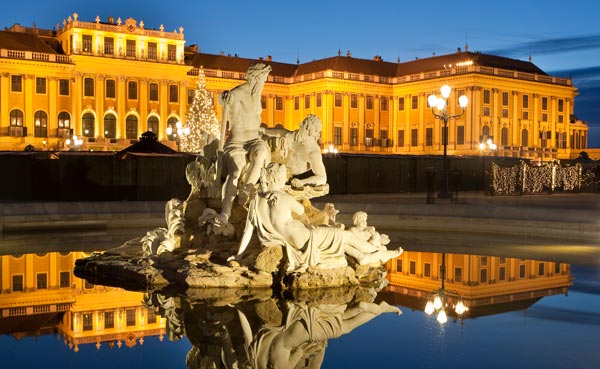 Christmas Fair Castle Schoenbrunn Vienna